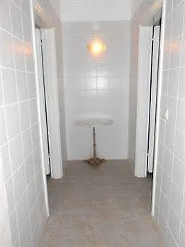 Lambrinos